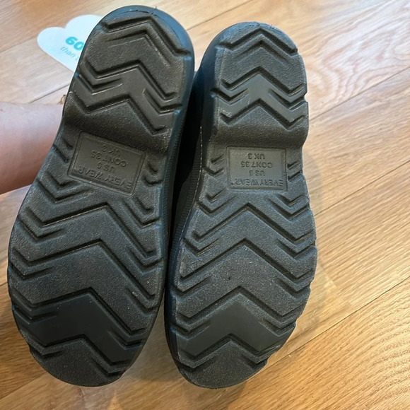 totes Women’s Rain Boots Navy Lightweight Ankle NWT Size 5 - Picture 6 of 7